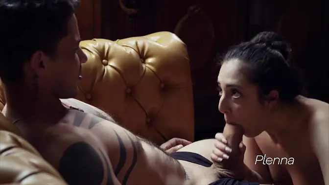 I HAD TO SEE THAT WHOLE DICK VERY CLOSE UP TO BELIEVE IT 