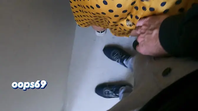 Cheating MILF wife's big ass gets touched on crowded train