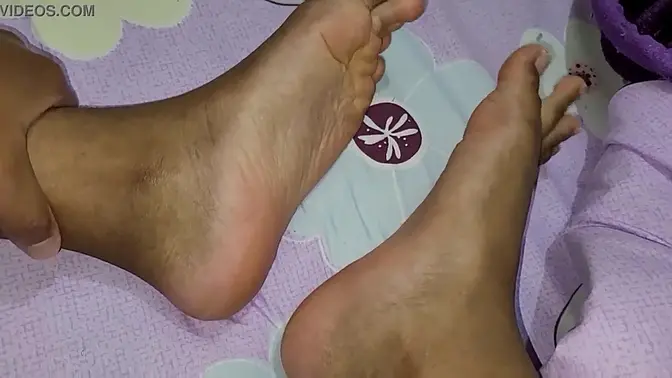 Fraudulent caught on foot hiding camera