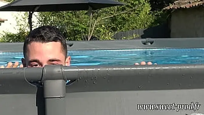 French MILF's ass receives pounded in her garden