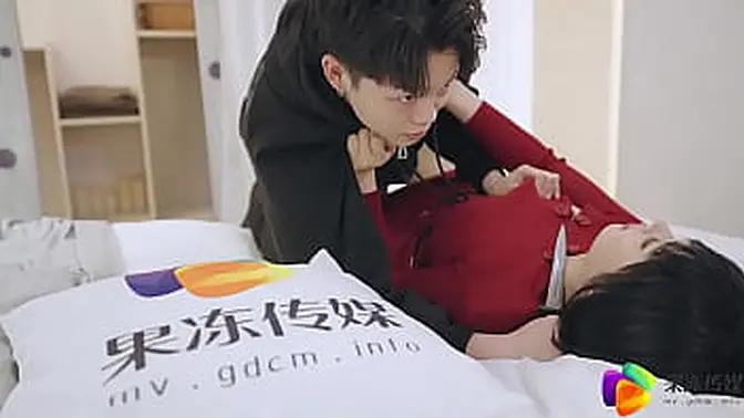 #jellymedia #domestic #jelly #selfie #original #young woman