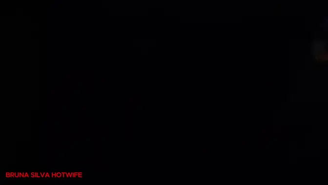 Gostosa Brazilian hotwife Bruna Silva teases fans in slutty blowbang