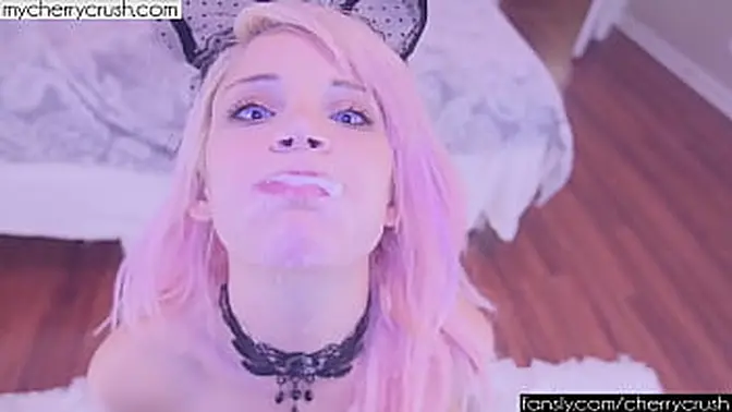 Fishnet-clad babe swallows cum after anal with toys