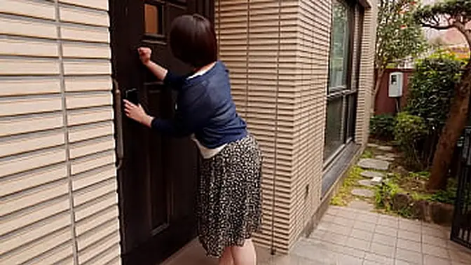 Asian MILF next door goes from sweet smile to wild fuck session