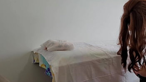 Wife Gets Hot Masseur Throatfuck In Genuine淫 Session