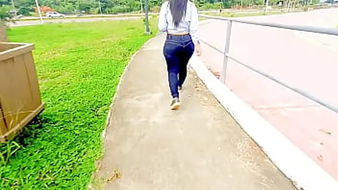 Hot Latina teen gets paid to show off her thick ass