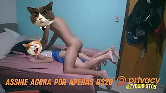 Young Brazilian girlfriend gets eaten out by her boyfriend