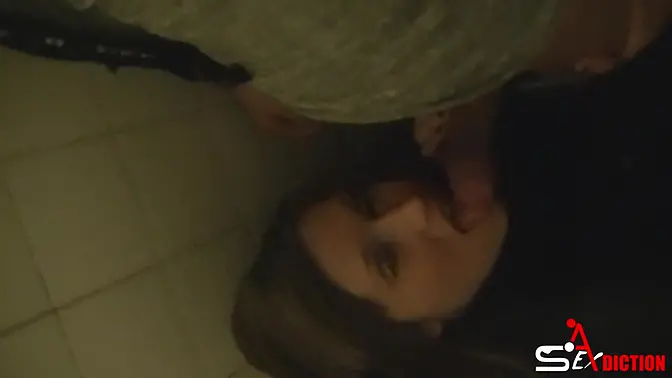 Lulu's wild blowjob in the pub by Jose Adiction