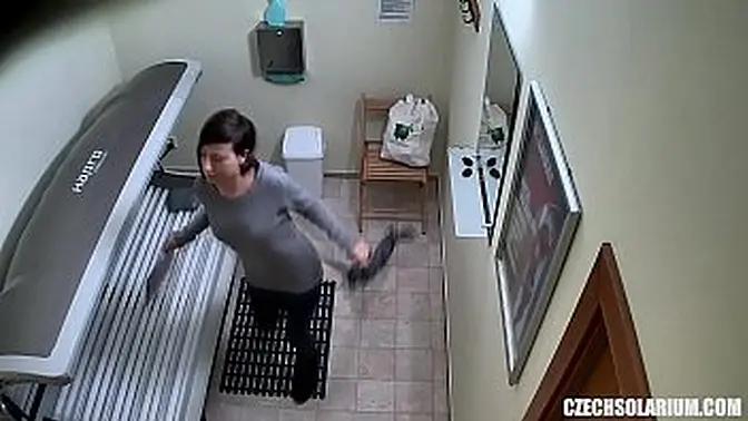 Voyeur caught teen girl's shaved pussy on hidden cam