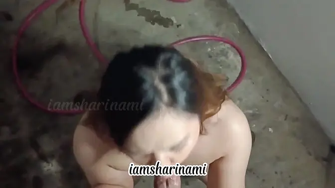 Teen girl caught him jacking off and deepthroat huge cock