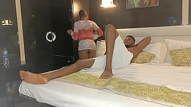 Black Boss fucks his beautiful college girlfriend in her bedroom