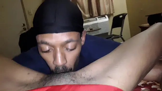 Ebony redbone eats hairy pussy like a pro
