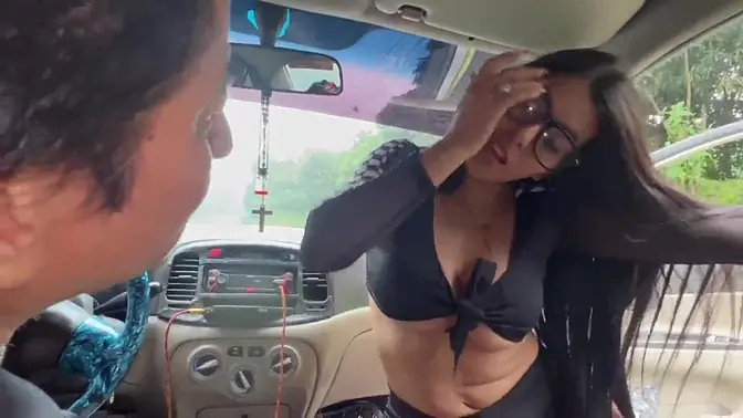 Latina busty beauty gives Christmas gift of deepthroat blowjob